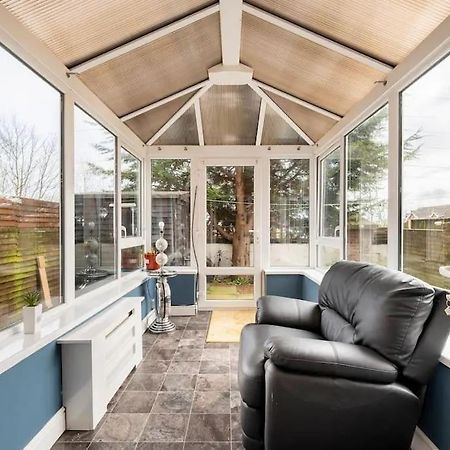 Lovely One Bedroom Flat. ベルファスト エクステリア 写真