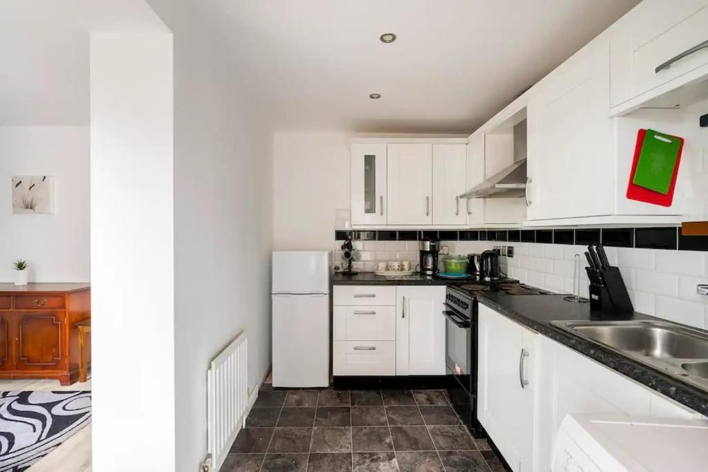 Lovely One Bedroom Flat. ベルファスト エクステリア 写真